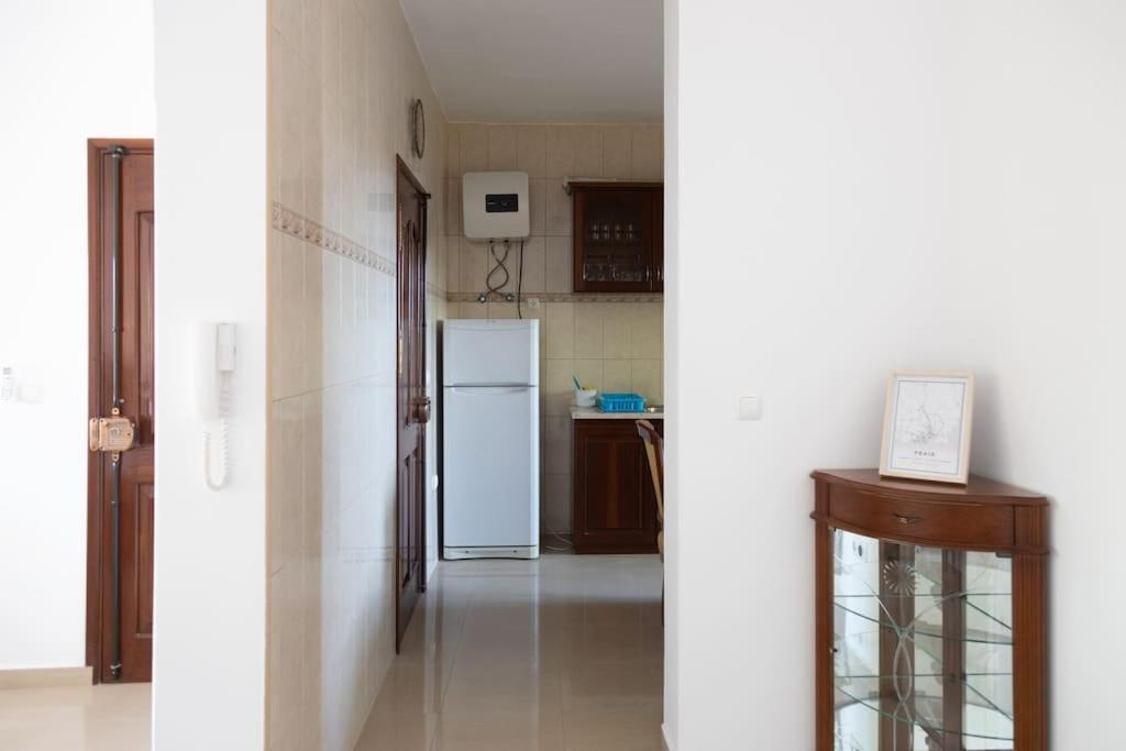 3 Bedroom Apt, Free Wifi & Ac, Cidadela - Lcgr 프라이아 외부 사진