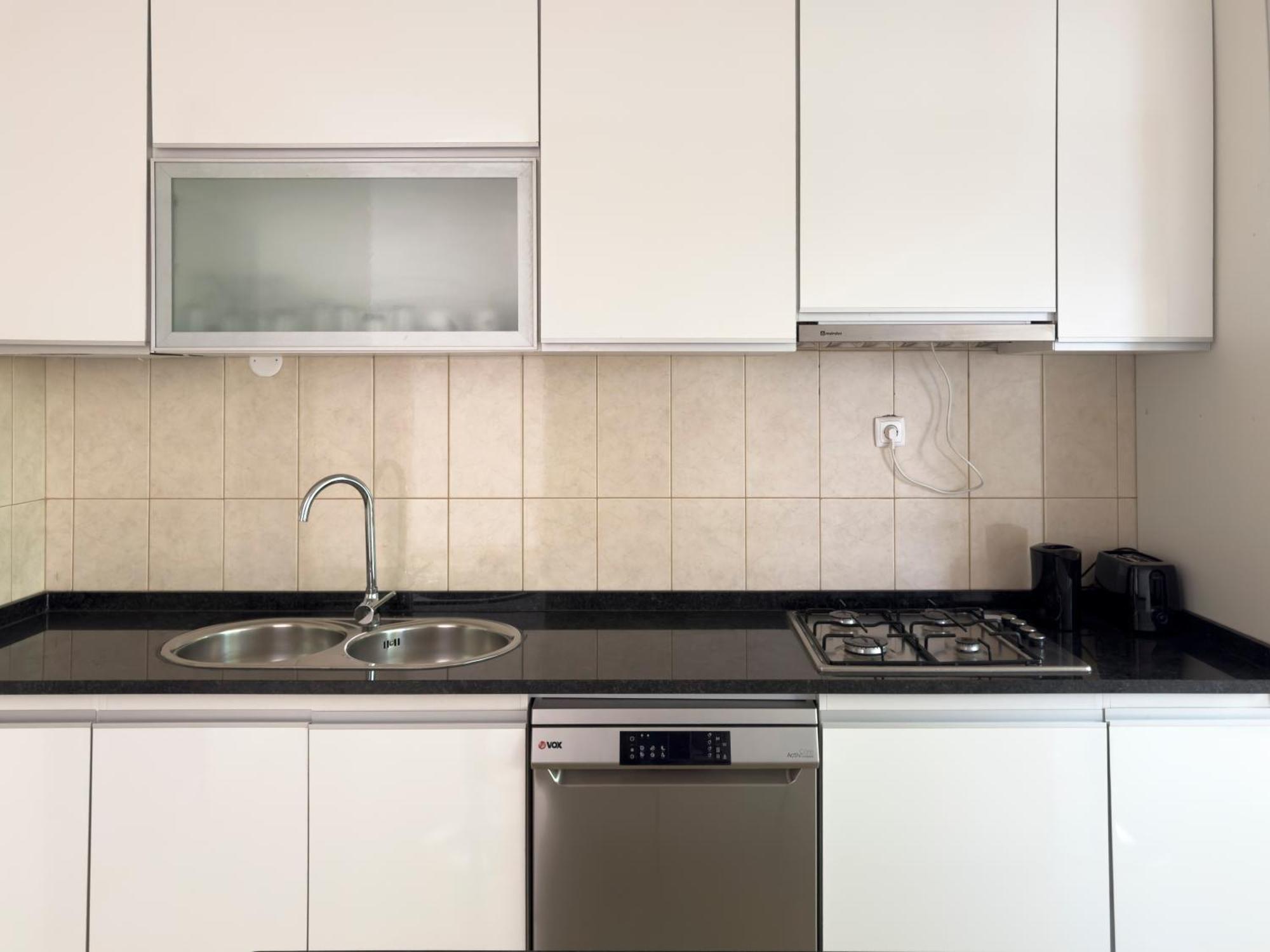 3 Bedroom Apt, Free Wifi & Ac, Cidadela - Lcgr 프라이아 외부 사진