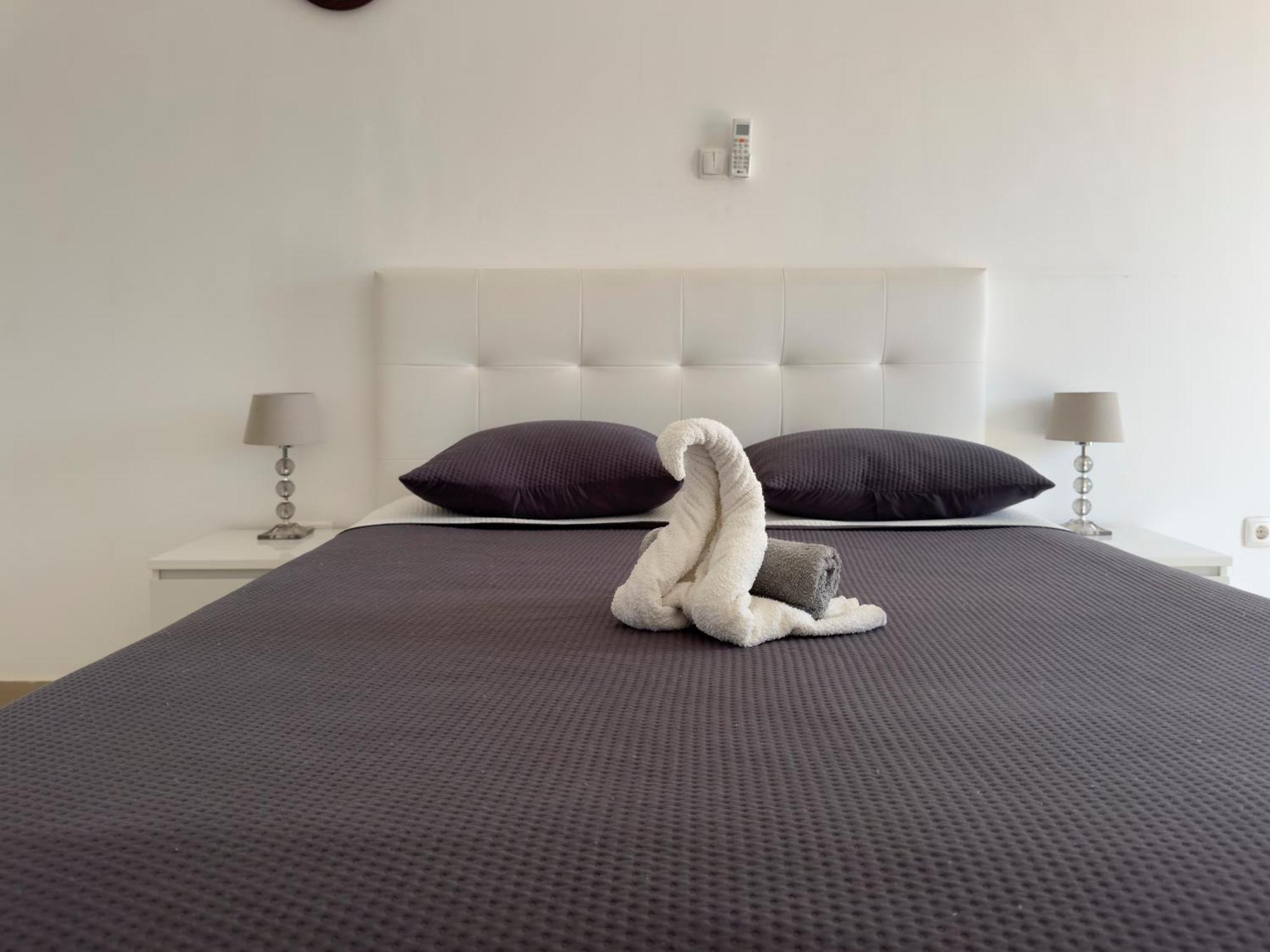 3 Bedroom Apt, Free Wifi & Ac, Cidadela - Lcgr 프라이아 외부 사진