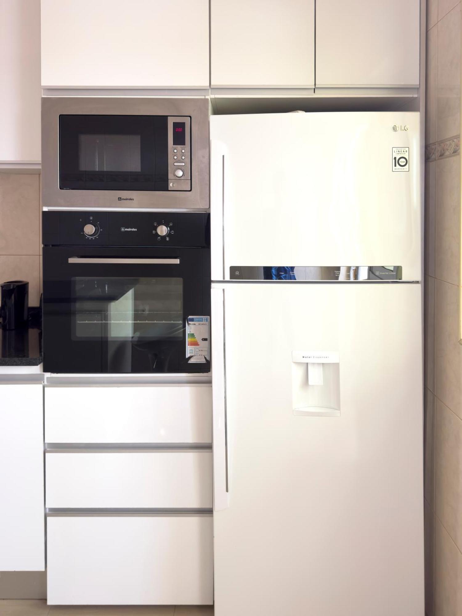 3 Bedroom Apt, Free Wifi & Ac, Cidadela - Lcgr 프라이아 외부 사진